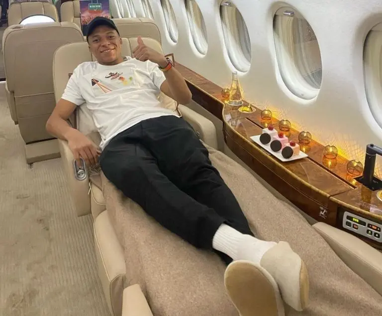 Kylian Mbappé tiene 23 años y ya es uno de los futbolistas con ganancias millonarias. (@k.mbappe)