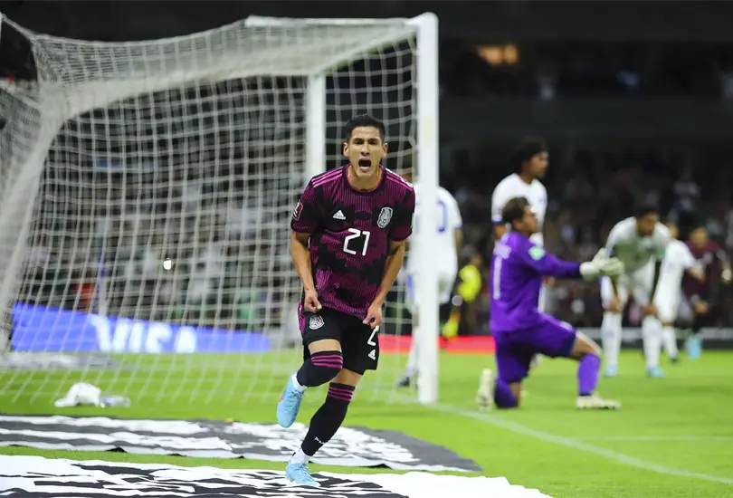 Uriel Antuna celebra su gol ante El Salvador.