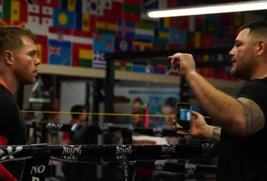 Andy Ruiz y Canelo Álvarez en un entrenamiento