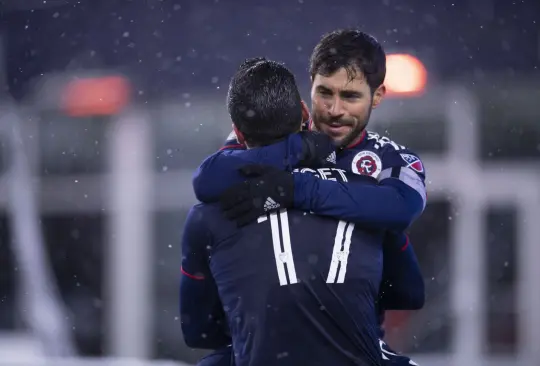 Revolution celebra el triunfo ante Pumas.