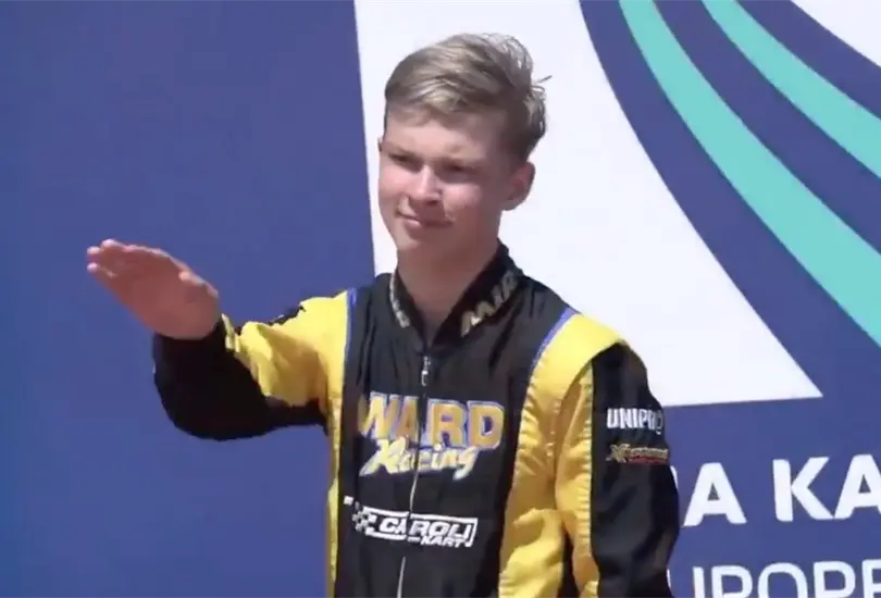 Piloto ruso es expulsado de su equipo tras hacer saludo nazi