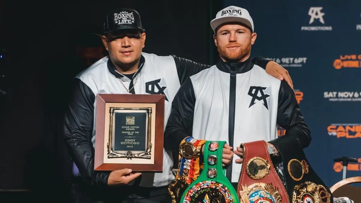 Para la revista GQ, Canelo reconoció que siempre habrá gente que no crea en ti. "Yo creo que siempre hay un sector de gente que nunca va a creer en ti, así seas el mejor o le ganes al mejor, nunca van a creer en ti, pero lo menos que debe preocuparte es ese tipo de gente".
