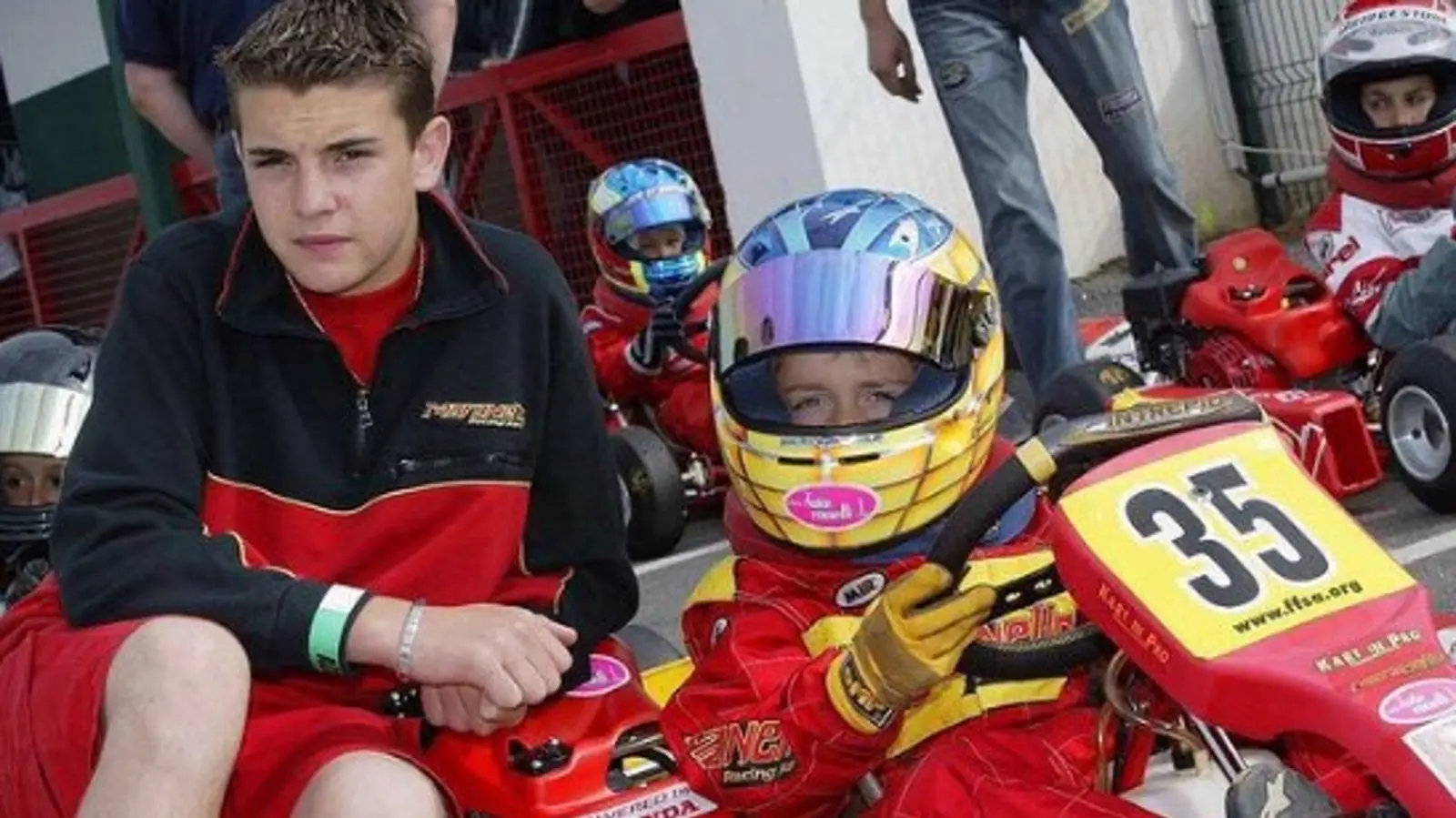 Charles hizo gran amistad con Jules Bianchi (ocho años mayor), hijo de Philippe Bianchi y piloto de karting igual que él.