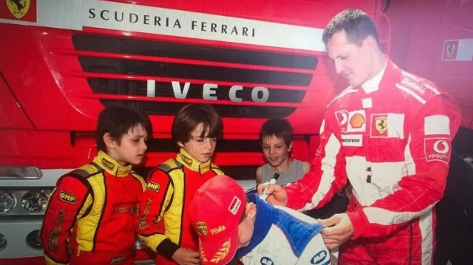Jules pidió a su representante Nicolas Todt (hijo de Jean Todt, exdirector de Ferrari) ayuda económica para Charles.
