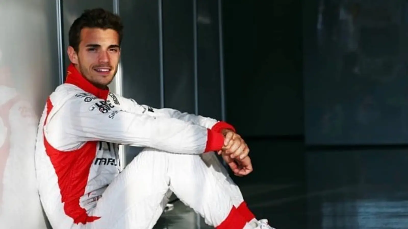 Lamentablemente, en 2015 Charles sufrió la terrible pérdida de su amigo Jules Bianchi en un accidente de F1 en Japón.