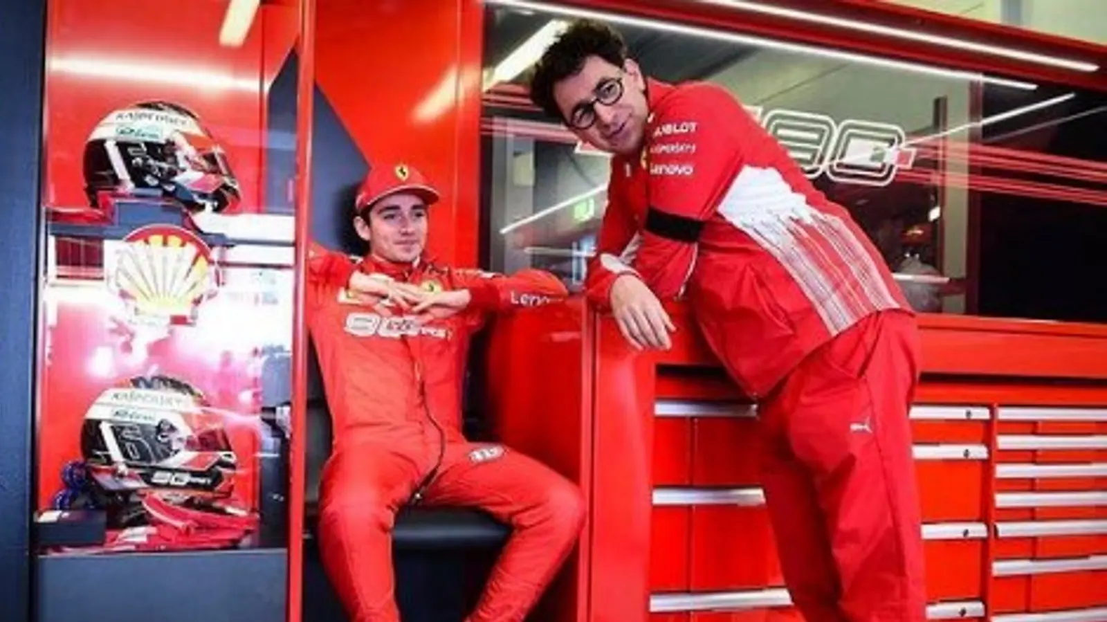 Por sus destacadas actuaciones con Alfa Romeo, en 2019 ascendió a Ferrari en reemplazo de Kimi Raikkonen.