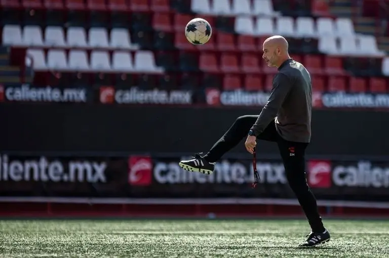 El argentino elogió el formato de competencia que tiene el futbol mexicano. Foto: Instagram @Xolos
