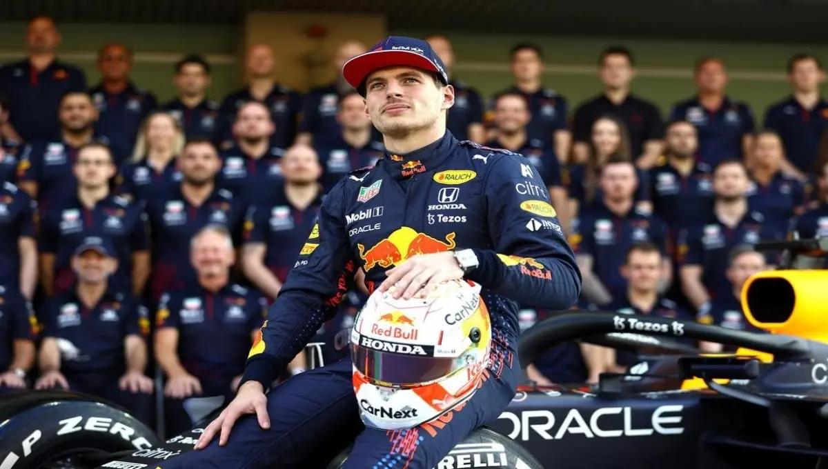 Max Verstappen tiene 24 a&ntilde;os, es de origen neerland&eacute;s y ya fue campe&oacute;n de la F&oacute;rmula 1. Su escuder&iacute;a es Red Bull. 