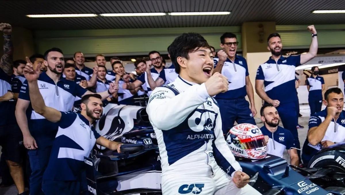 Yuki Tsunoda tiene 21 a&ntilde;os, es de Jap&oacute;n. Su escuder&iacute;a es Alpha Tauri. 