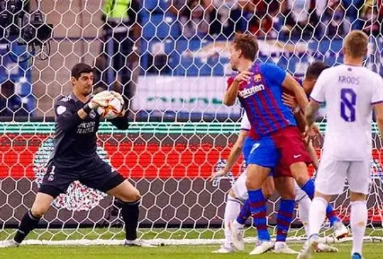 Real Madrid perdió 0-4 ante Barcelona en la jornada 29