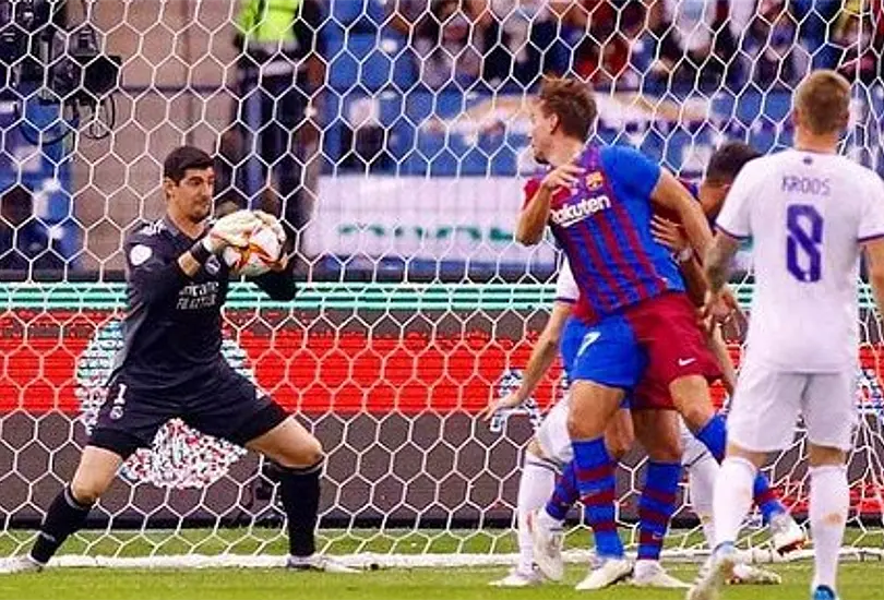 Real Madrid perdió 0-4 ante Barcelona en la jornada 29 Real Madrid perdió 0-4 ante Barcelona en la jornada 29