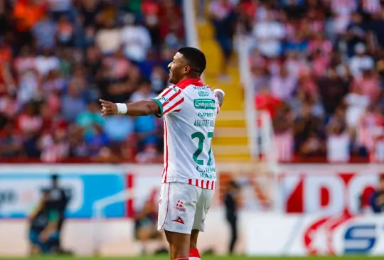 Rodrigo Aguirre brilló en la goleada de Necaxa.