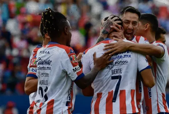 San Luis celebra su triunfo ante Pumas.