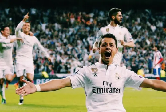 Chicharito celebra su icónico gol ante el Atlético de Madrid.