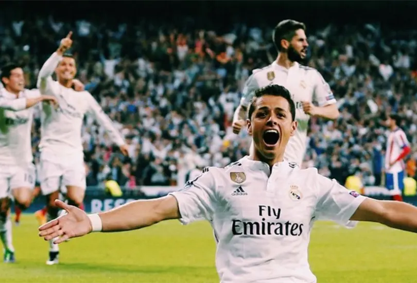 Chicharito celebra su ic&oacute;nico gol ante el Atl&eacute;tico de Madrid.