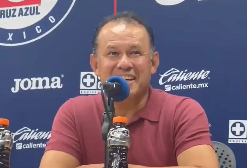 Juan Reynoso renunciar&iacute;a a Cruz Azul si nota que &eacute;l es el problema