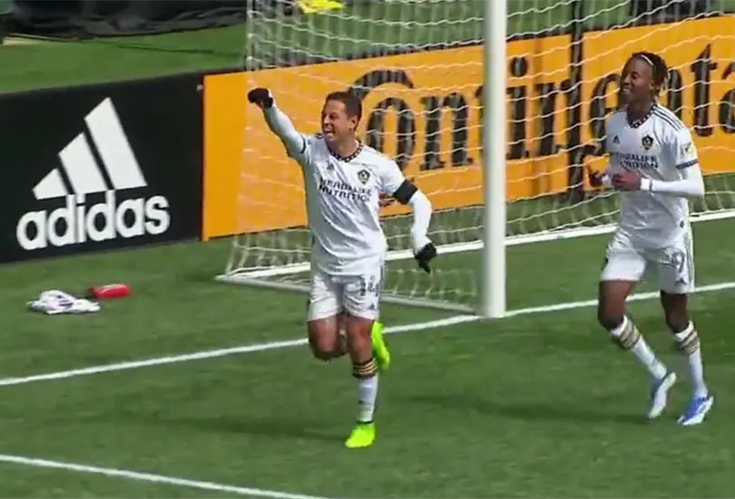 El gran doblete de Chicharito ante Portland; llega a cuatro tantos en la temporada El gran doblete de Chicharito ante Portland; llega a cuatro tantos en la temporada