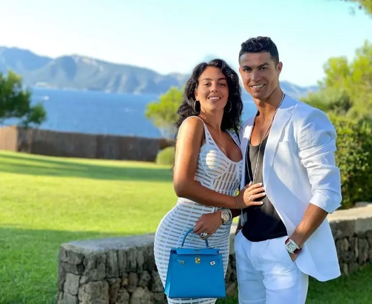 Instagram - @cristiano