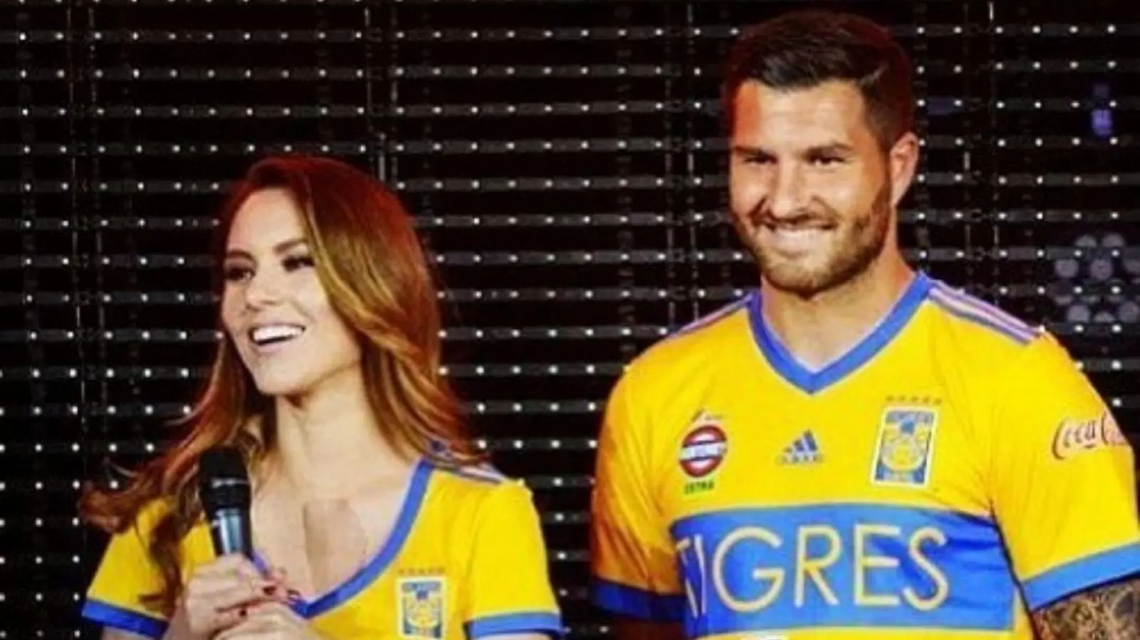 Estudió en la Facultad de Química de la Universidad Autónoma de Nuevo León, por lo que es aficionada de Tigres.