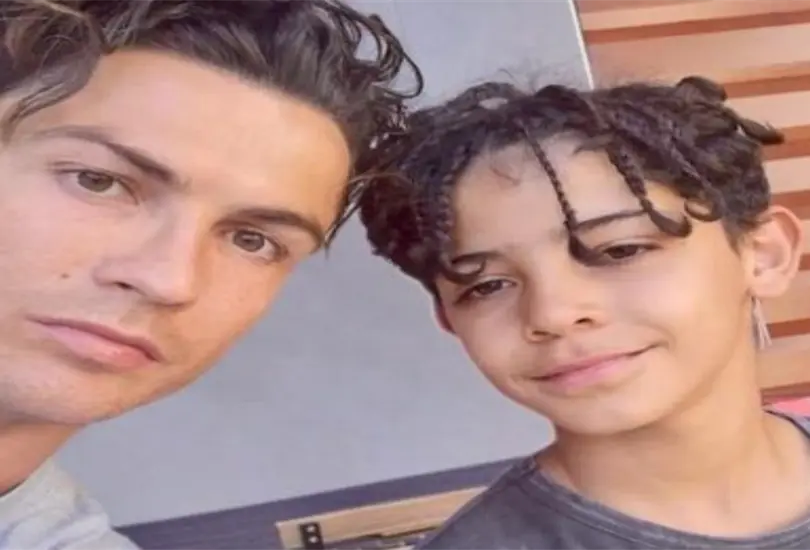El hijo de Cristiano Ronaldo habr&iacute;a dado pistas sobre el futuro del delantero portugu&eacute;s y su regreso al Real Madrid.