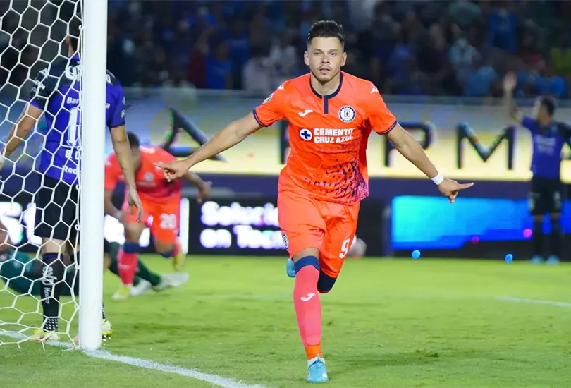Romero rescat&oacute; el empate para Cruz Azul.