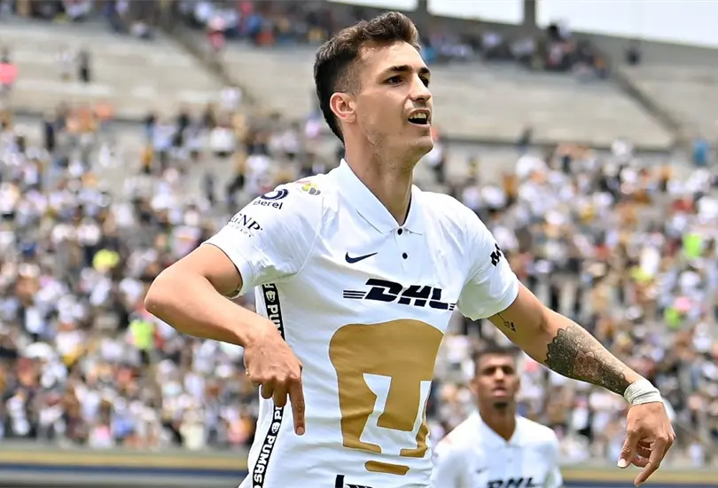 Juan Dinenno se luci&oacute; con un doblete en el triunfo de Pumas sobre Pachuca