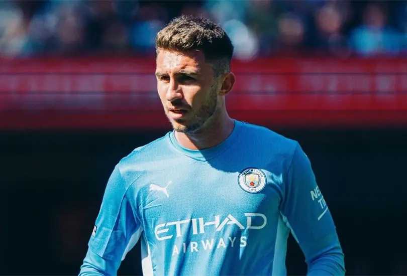 Aymeric Laporte celebró de una manera muy curiosa la llegada de Erling Haaland al Manchester City Aymeric Laporte celebró de una manera muy curiosa la llegada de Erling Haaland al Manchester City