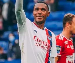 Marcelo, el jugador del Lyon que fue separado del club por tirarse gases
