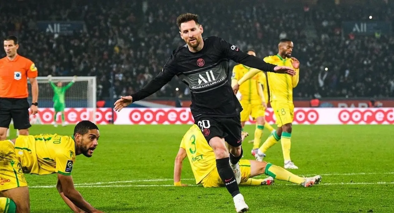 Lionel Messi ocupa el primer sitio del listado Forbes, luego de que al año el astro argentino cobra 130 millones de dólares.