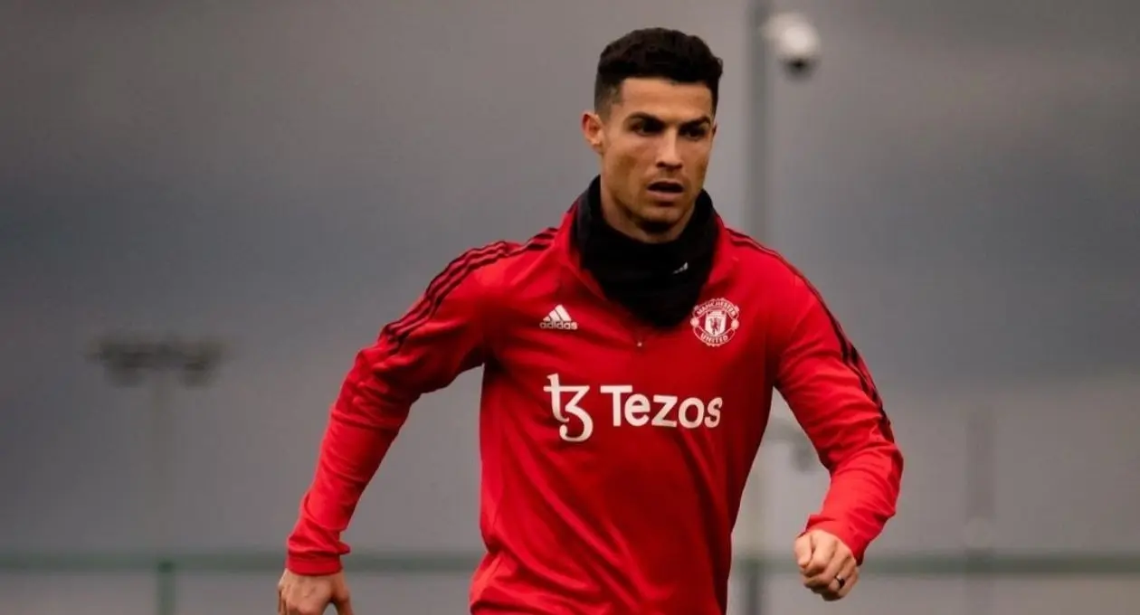 Cristiano Ronaldo se sitúa en el tercer peldaño de la lista. El '7' del Manchester United llegó al cuadro rojo con ganancias de 115 millones de dólares.