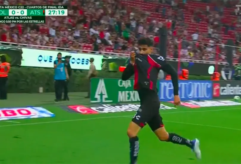 Jeremy M&aacute;rquez celebra uno de sus goles ante Chivas.