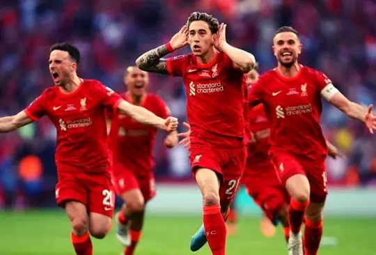 El Liverpool se coronó en el torneo copero y ahora se alista para la Primer League y la Champions League.