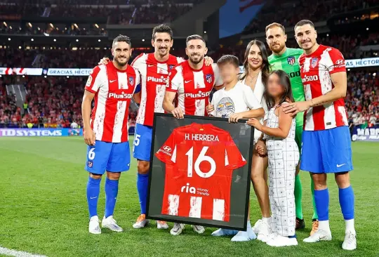 Héctor Herrera recibió un homenaje por parte del Atlético de Madrid