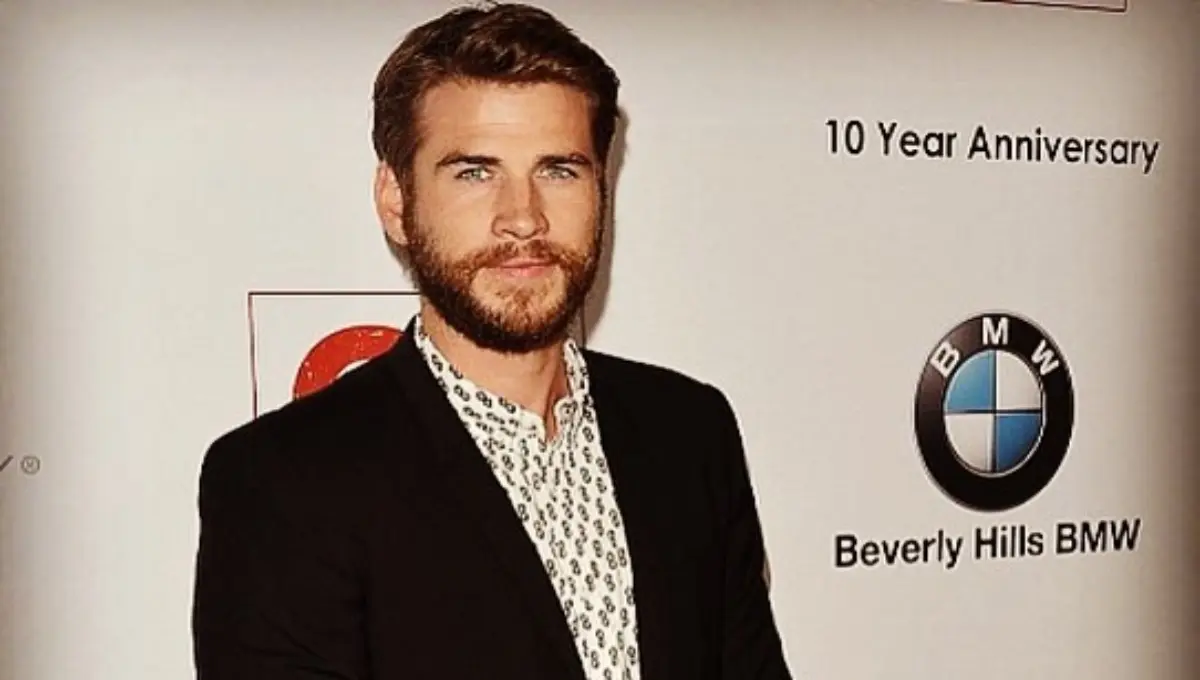 Los paparazzi también la captaron con el actor Liam Hemsworth, ex novio de Miley Cyrus.