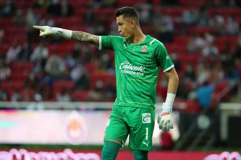 Raúl Gudiño dejaría a Chivas después del Clausura 2022 - Twitter @Chivas