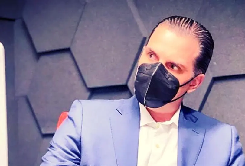 Christian Martinoli asegur&oacute; que la gente le exige m&aacute;s que otros narradores deportivos de la televisi&oacute;n mexicana.