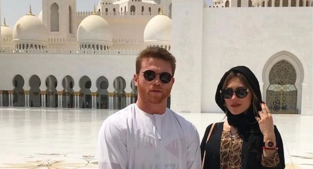 En ocasiones, la pareja Álvarez-Gómez decide viajar a Medio Oriente para disfrutar de sus vacaciones.