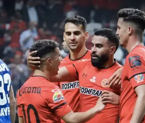 Toluca vence al Bayer Leverkusen con gol de Alexis Canelo