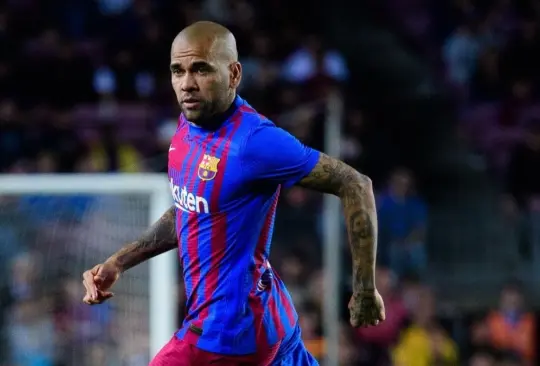 Dani Alves declaró que el Barcelona no tiene un buen trato con los jugadores que hicieron historia en el Club 