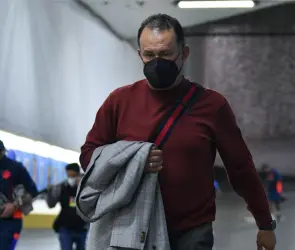 Juan Reynoso deja de ser director técnico de Cruz Azul