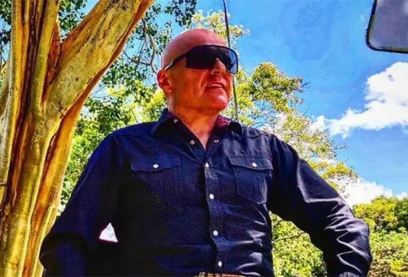Paco Chac&oacute;n alab&oacute; el trabajo que realiz&oacute; el &aacute;rbitro del partido Am&eacute;rica vs Pachuca y le mand&oacute; una indirecta al Cantante Guerrero.