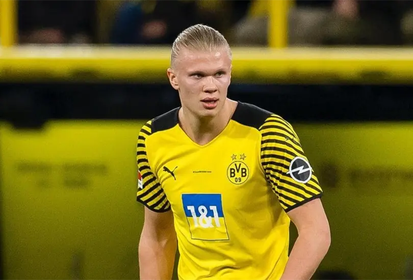 Erling Haaland tuvo un gran detalle con sus ahora excompañeros del Borussia Dortmund. Erling Haaland tuvo un gran detalle con sus ahora excompañeros del Borussia Dortmund.