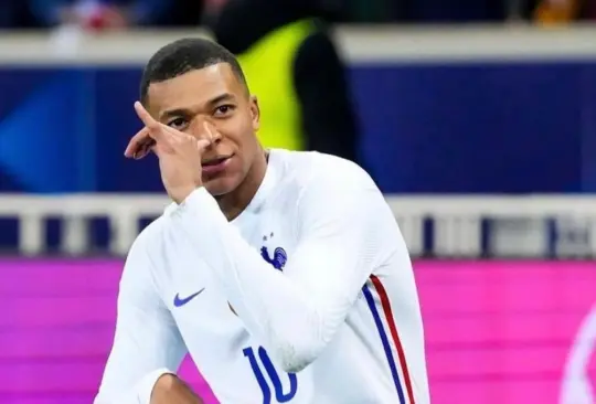 Kylian Mbappé al parecer rechazó la oferta del Real Madrid y seguirá en las filas del PSG.