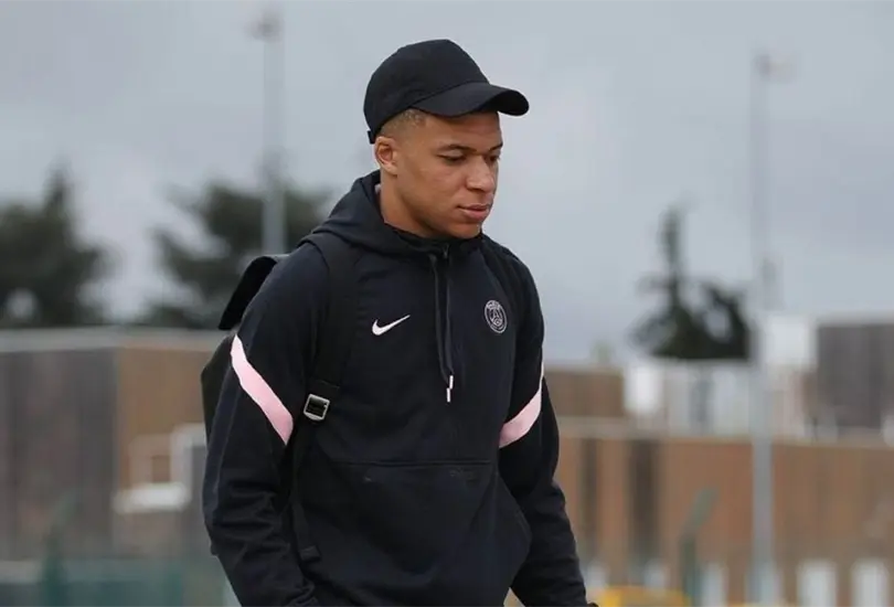 El periodista espa&ntilde;ol comparti&oacute; un video para criticar la decisi&oacute;n que  tom&oacute; kyliam Mbapp&eacute; con respecto al Real Madrid.