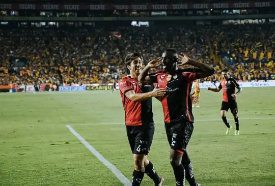 Quiñones celebra su gol ante Tigres.