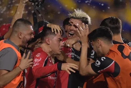 Aldo Rocha celebra el gol del pase a la final del Atlas.