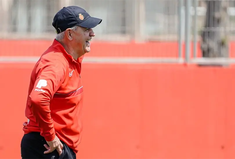 Javier Aguirre ha salvado a varios equipos del descenso Javier Aguirre ha salvado a varios equipos del descenso
