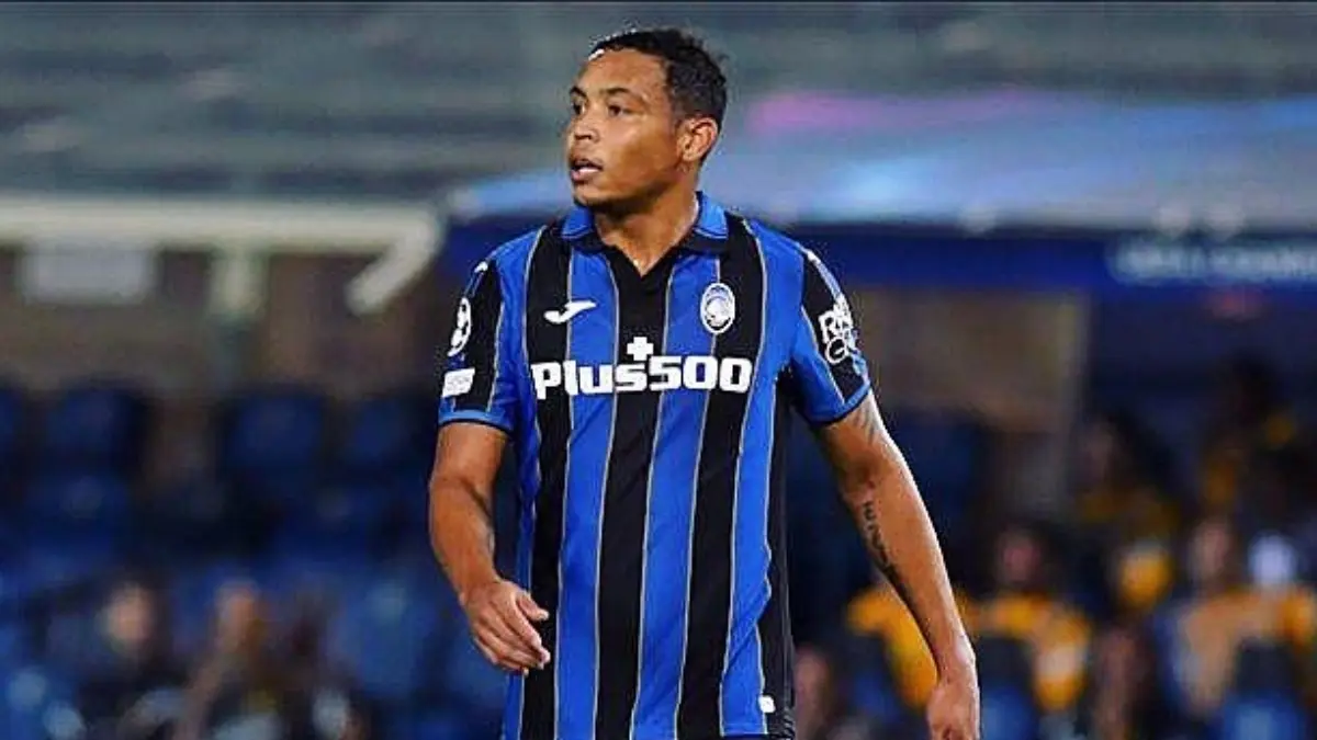 Luis Fernando Muriel fue demandado por su expareja, Paula Renter&iacute;a, a finales de 2021 luego de que se le avisara de no cumplir con sus obligaciones relacionadas con sus hijas. El colombiano tiene tres ni&ntilde;as de cuatro, seis y ocho a&ntilde;os en donde existe una consignaci&oacute;n de siete mil 500 d&oacute;lares por mes.