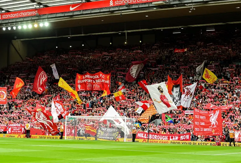 La afición del Liverpool presente en el Estadio Anfield La afición del Liverpool presente en el Estadio Anfield