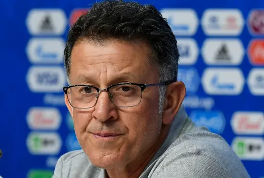 Juan Carlos Osorio en conferencia con la Selección Mexicana.